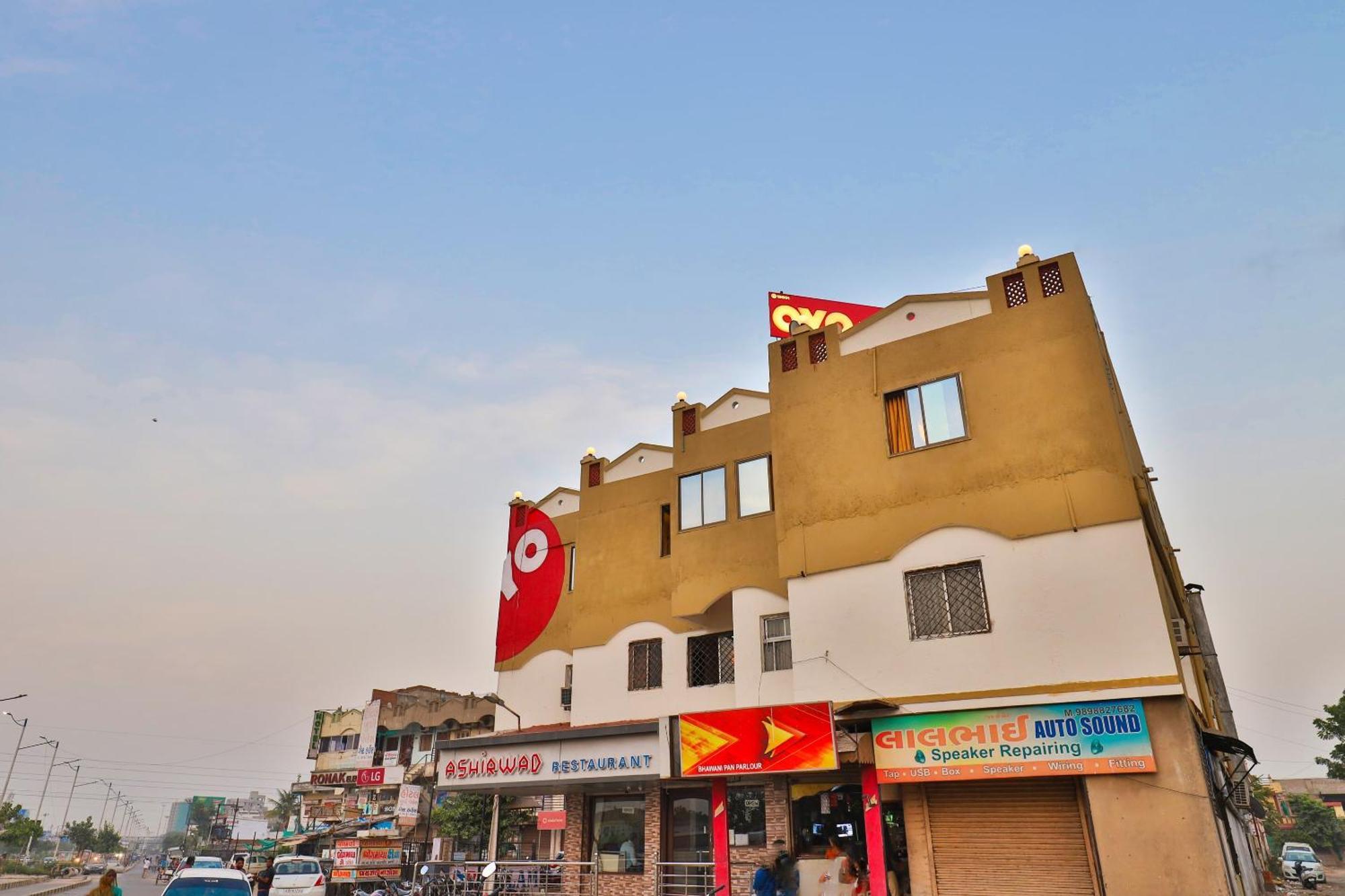 Watuwa Hotel O Silver Palace מראה חיצוני תמונה