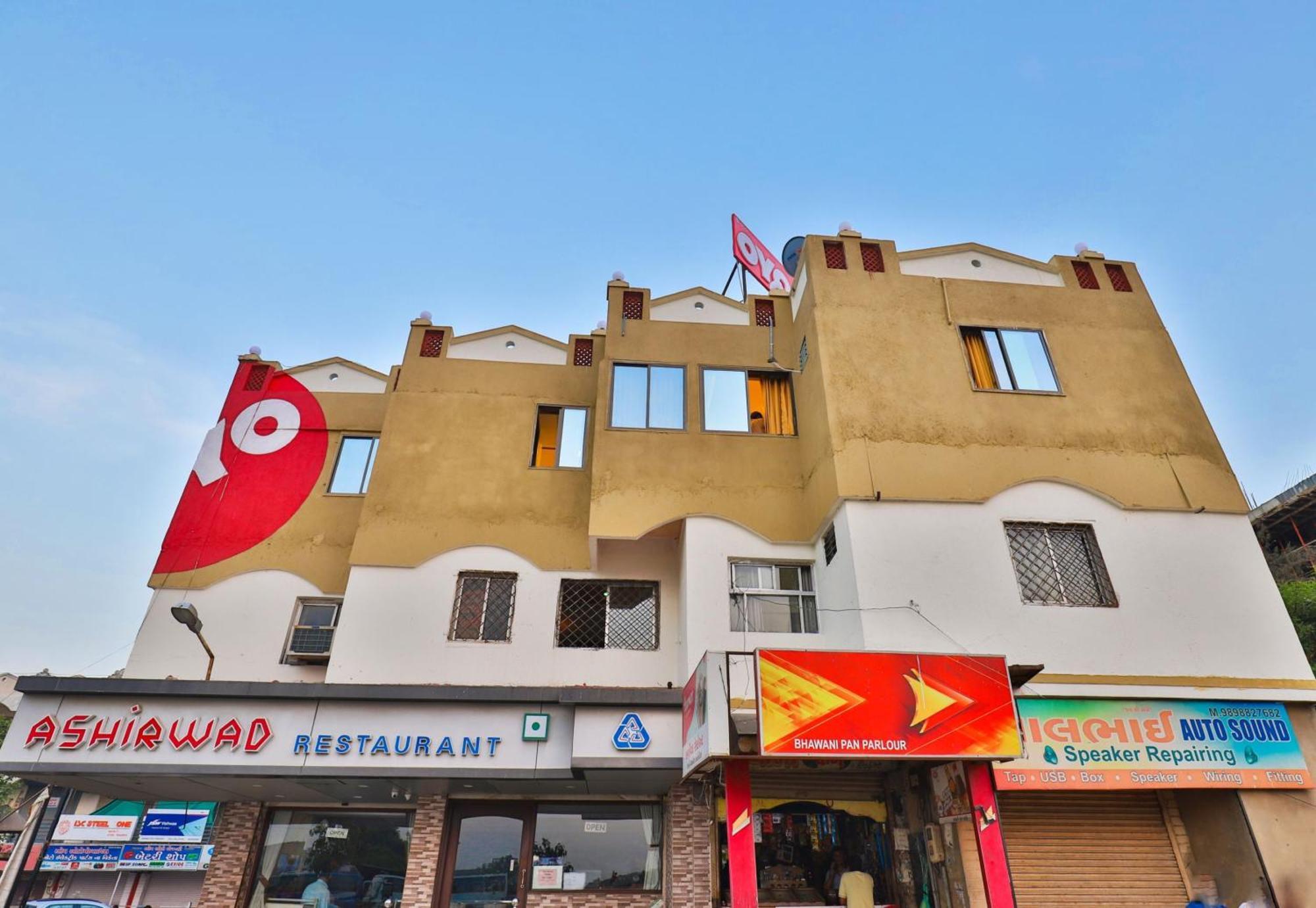 Watuwa Hotel O Silver Palace מראה חיצוני תמונה